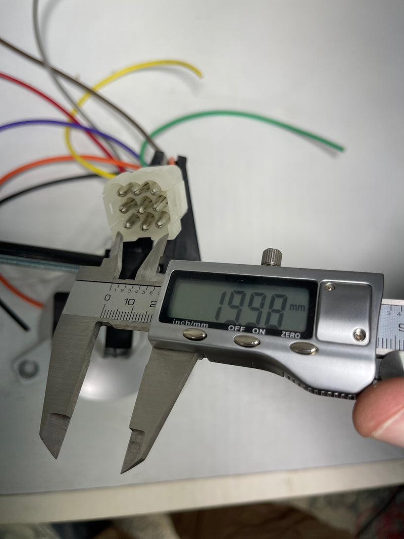 Load image into Gallery viewer, 9 circuit male contacts 14awg pigtail
