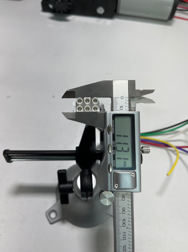 Load image into Gallery viewer, 6 circuit male contacts 14awg pigtail
