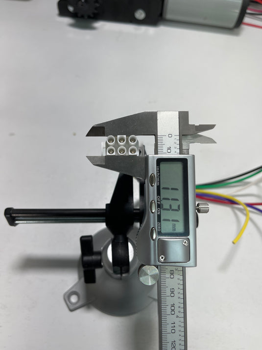 6 circuit male contacts 14awg pigtail