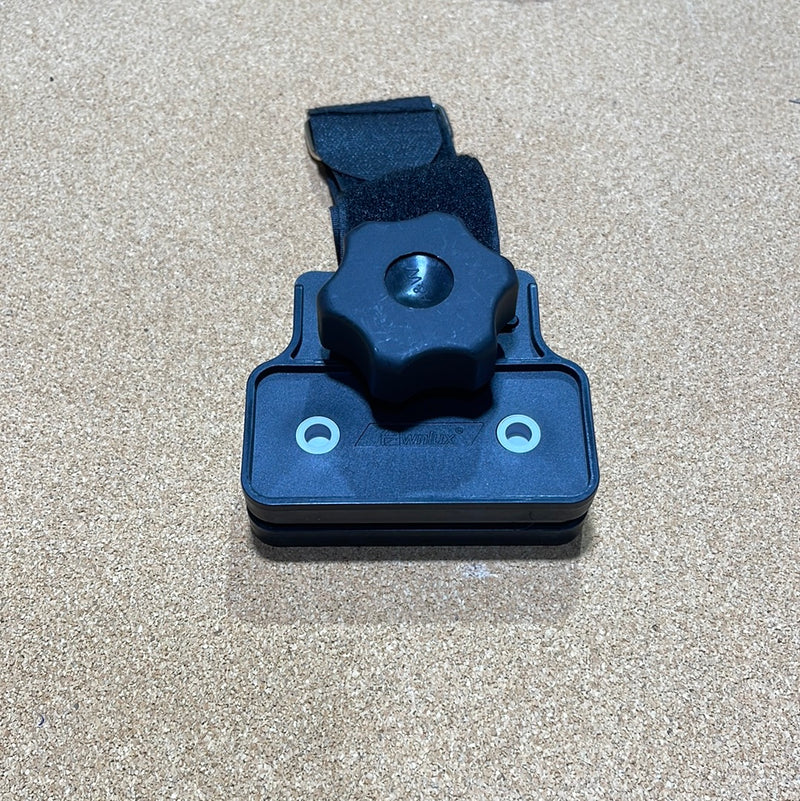 Load image into Gallery viewer, Replacement awning fabric gripper for TopHand
