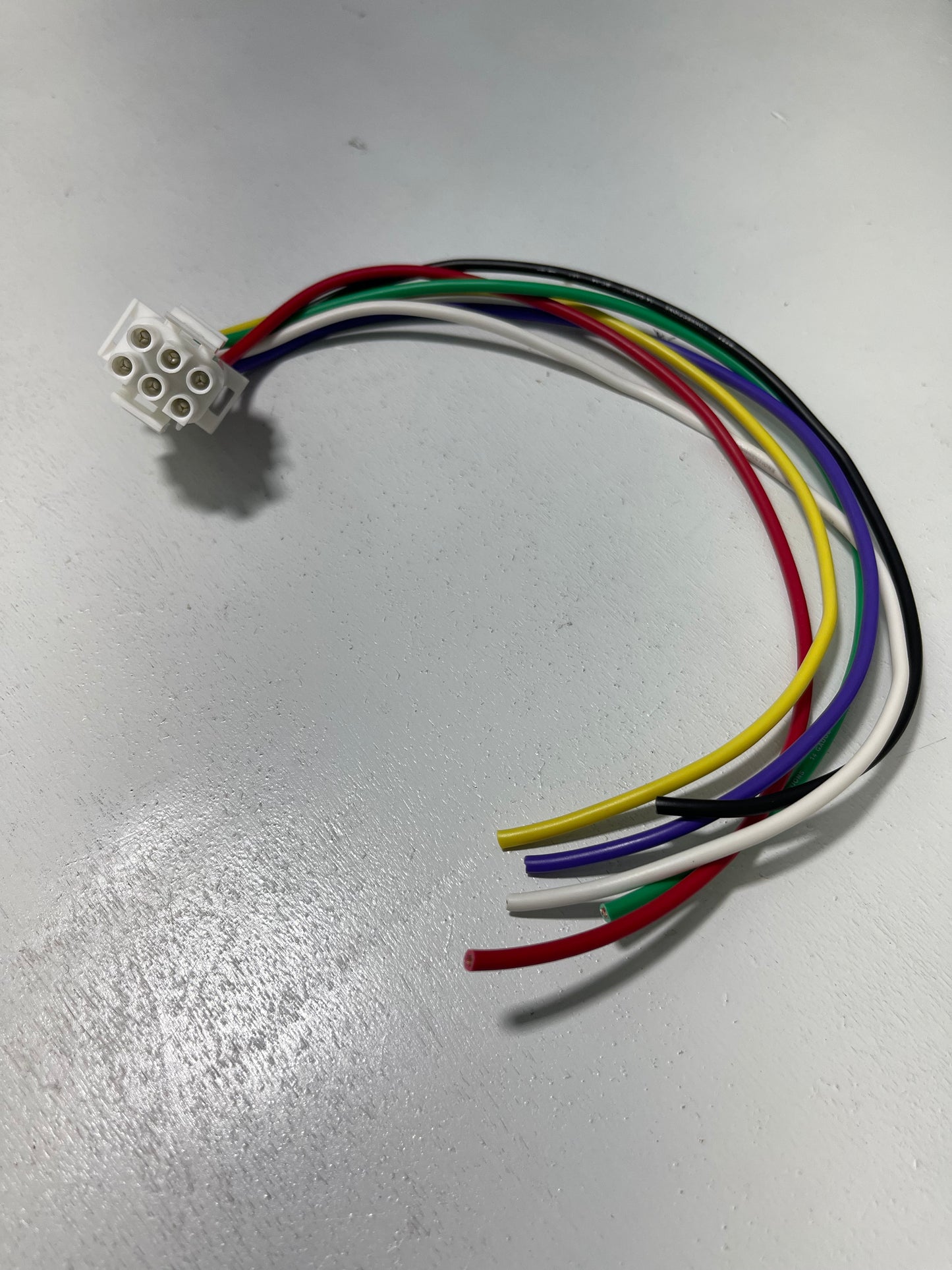 6 circuit male contacts 14awg pigtail