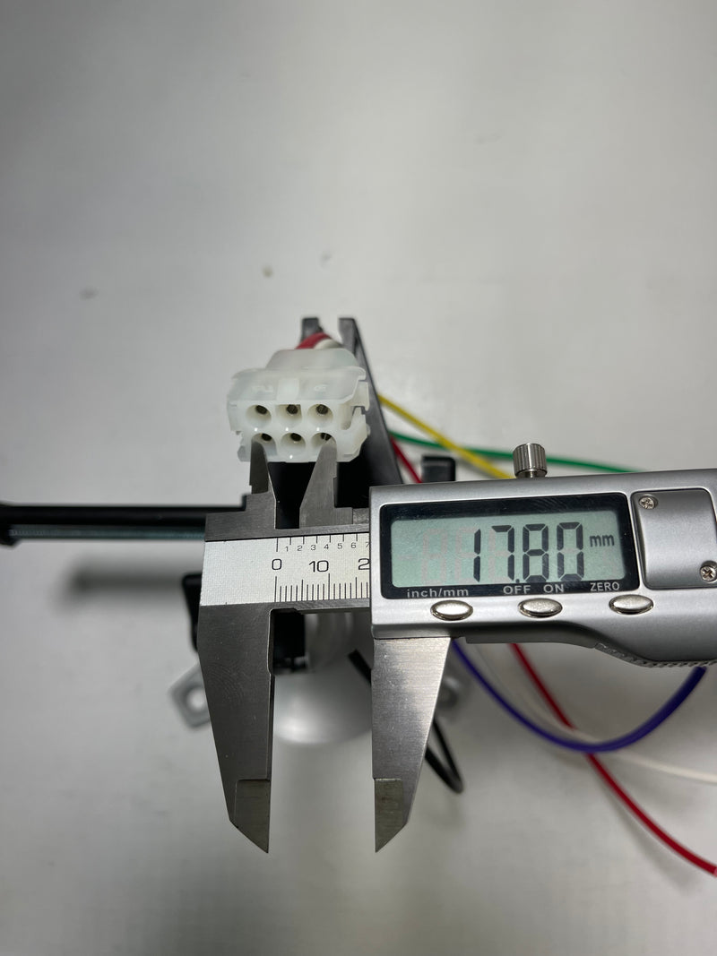 Load image into Gallery viewer, 6 circuit Female contacts 14awg pigtail

