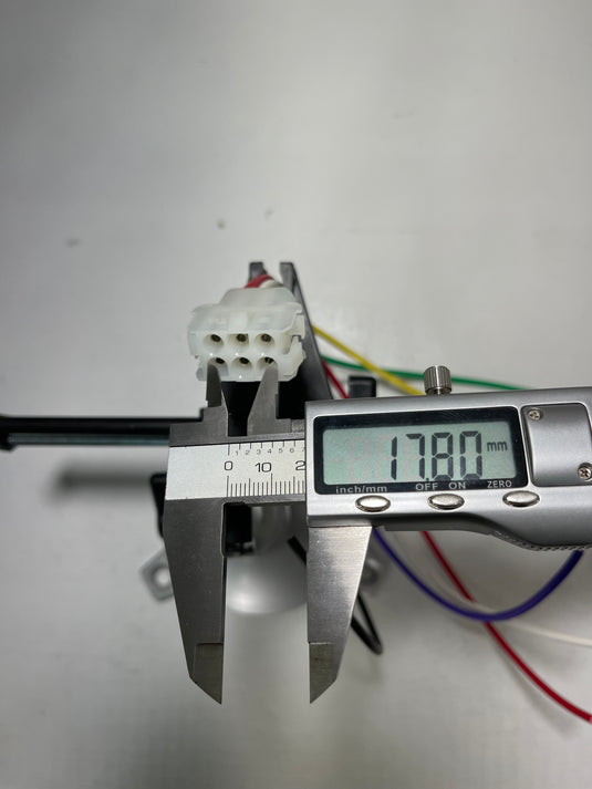 6 circuit Female contacts 14awg pigtail