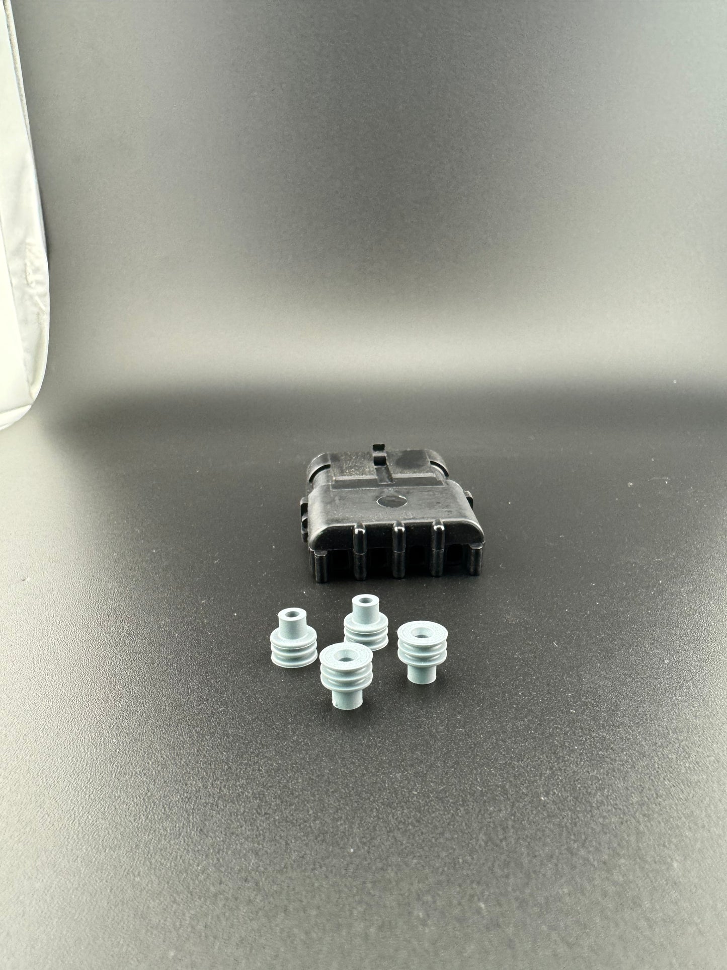 4 circuit Rv connector